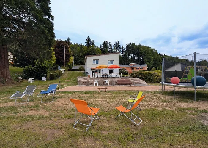 Maison Spacieuse Avec Et Terrain De Jeux En Lisiere De Foret - Fr-1-589-757